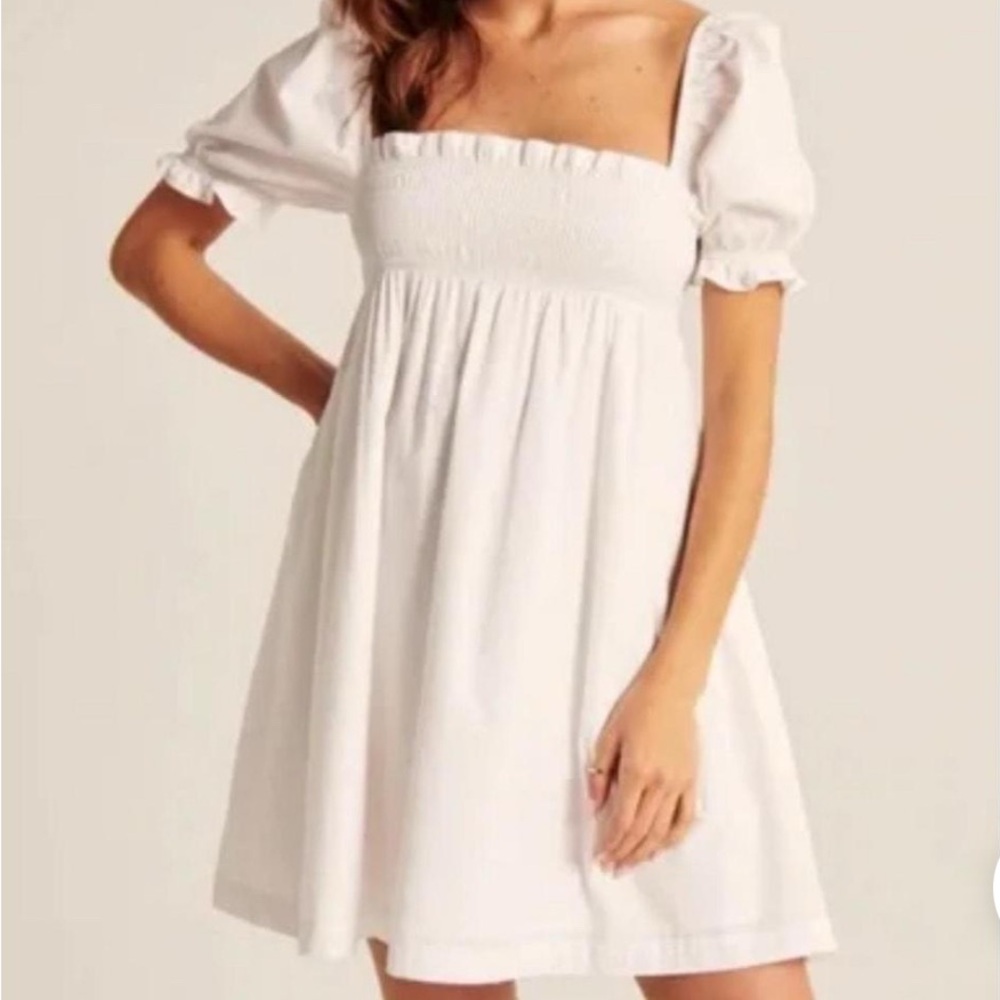 Abercrombie & Fitch White Puff Sleeve Dress